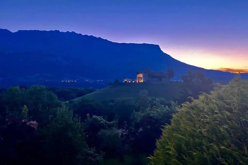 Au Calme Avec Vue Magnifique A Saint Maximin Apartman