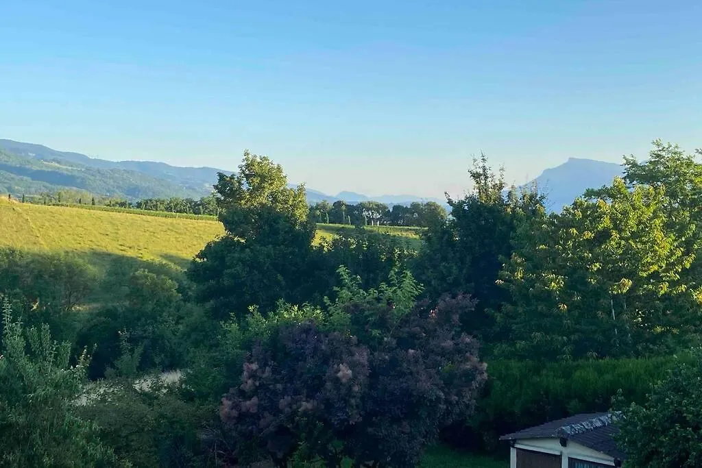 Appartement Au calme avec vue magnifique à Saint Maximin Saint-Maximin (Isere)