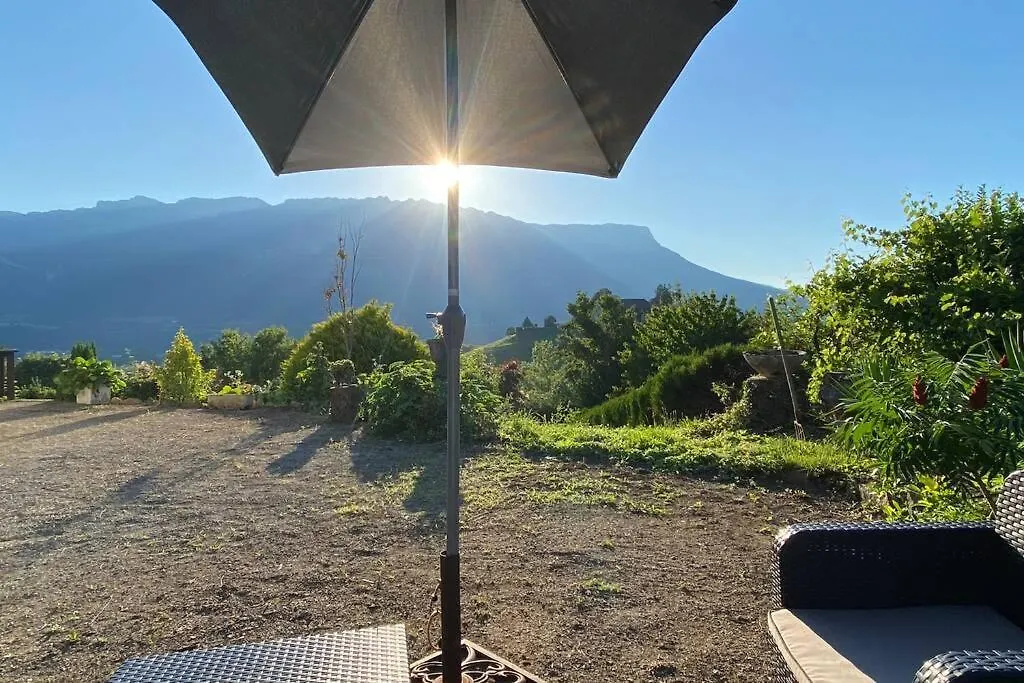 Au Calme Avec Vue Magnifique A Saint Maximin Apartman
